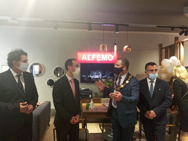 Londra Alfemo mağazası Fotolar