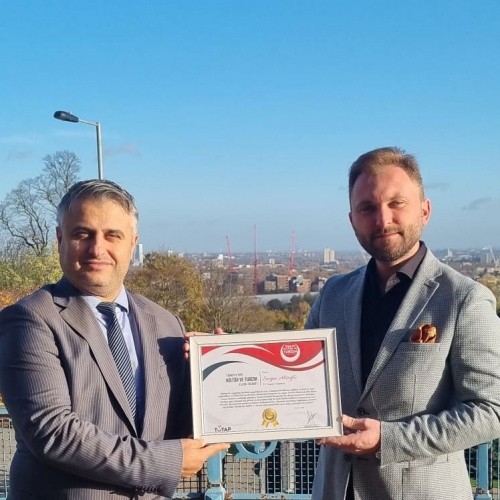 Yönetmen ve TV Program Yapımcısı Sevgin Alişoğlu'na TUTAP Türkiye tanıtım  beratı verildi