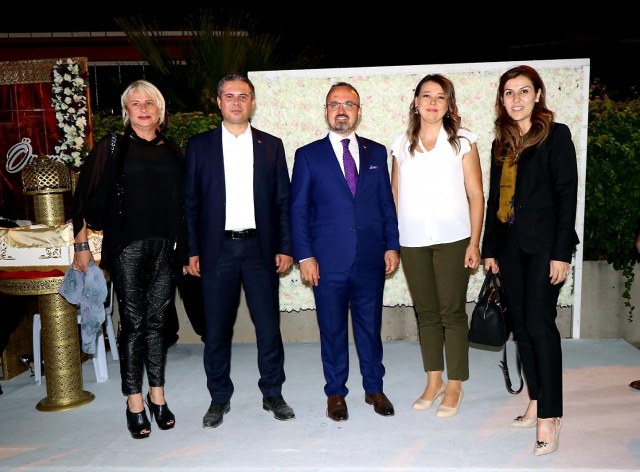 Turan ailesinin mutlu günü