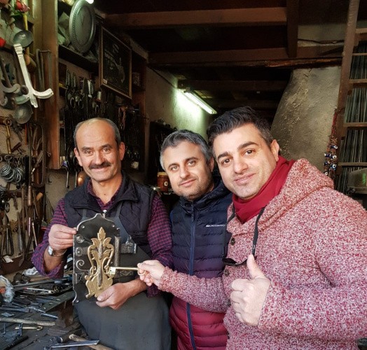 Tarihi Kapıların kilitleri ona emanet