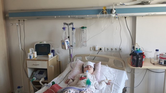 Duru Bebek Sizden Bir Umut  Bekliyor