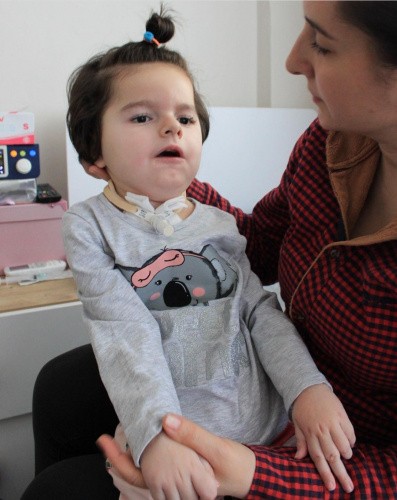 Duru Bebek Sizden Bir Umut  Bekliyor