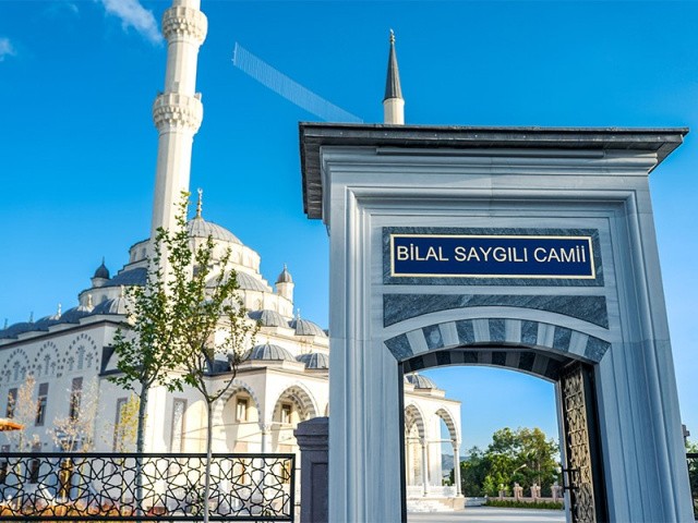 Nuri Bulgurcu İzmir'de