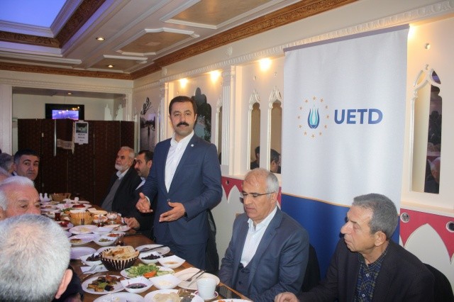 Bingöl Belediye Başkanı Yücel Barakazı Londra’da