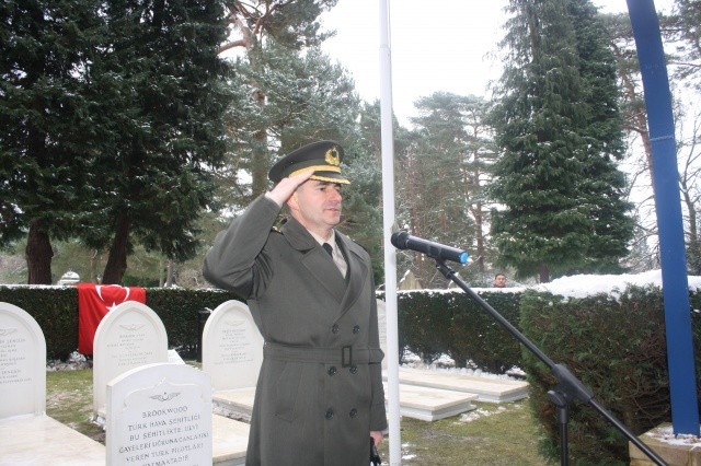 İngiltere'de Çanakkale Şehitleri Anıldı