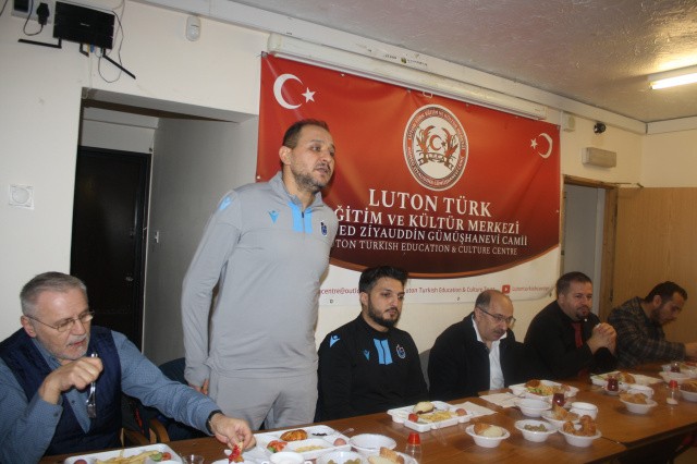 Kazım Şengönül genç futbolcularla buluştu
