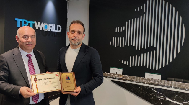 Uluslararası Dijital Medya Derneği Başkanı Adil Ko&ccedil;alan, TRT World'u ziyaret etti