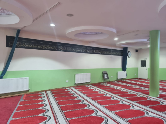 Said Nursi Mosque Kültür Merkezi Hizmet Binası Yardım Bekliyor