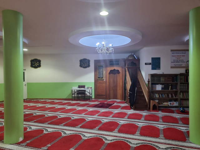 Said Nursi Mosque Kültür Merkezi Hizmet Binası Yardım Bekliyor