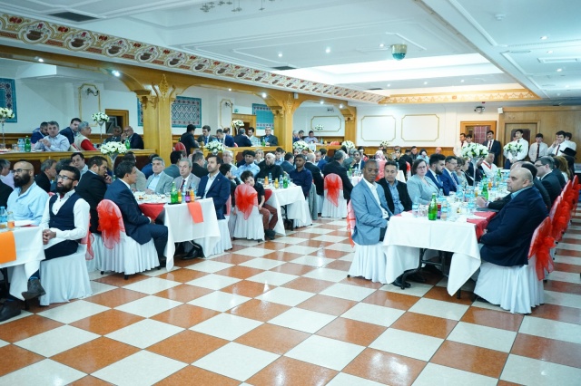 Londra Süleymaniye Camii’nde iftar