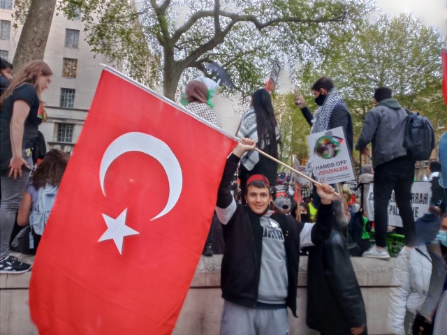 Londra'da Filistin i&ccedil;in acil &ccedil;ağrı