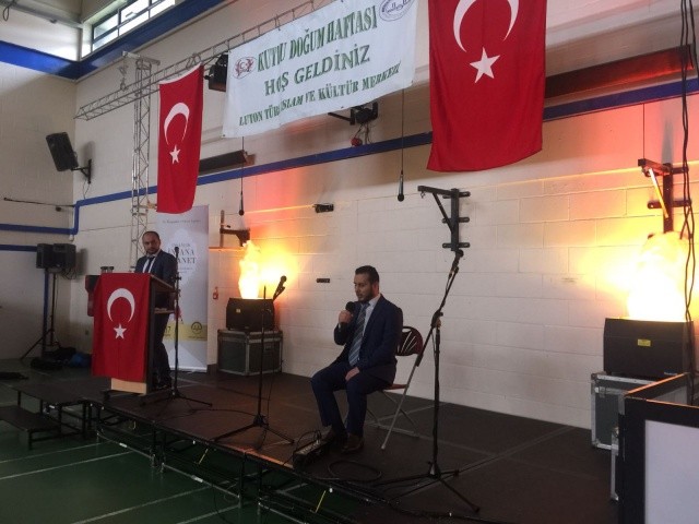 Luton Türk İslam ve Kültür Merkezi Kutlu Doğum Haftası  Luton Türk İslam ve Kültür Merkezi'nin Kutlu Doğum Haftası  Hz. Peygamber ve güven toplumu adlı program