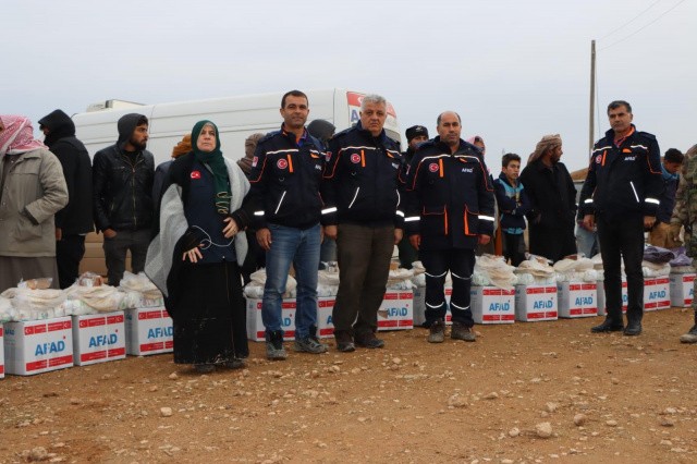 İngiltere'den Suriye'ye yardıma koştular