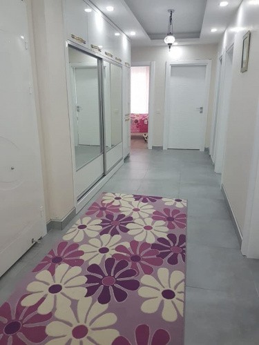 Türk girişimciler İngiltere'de Mobilya, Mutfak dolabı üretiyorlar