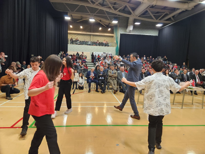 Portsmouth Türk Deniz Şehitliği’nde anma töreni düzenlendi