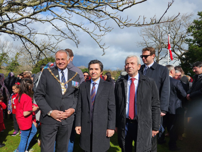 Portsmouth Türk Deniz Şehitliği’nde anma töreni düzenlendi