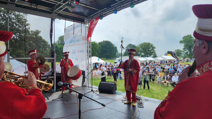 İngiltere'de T&uuml;rkiye r&uuml;zgarı esti