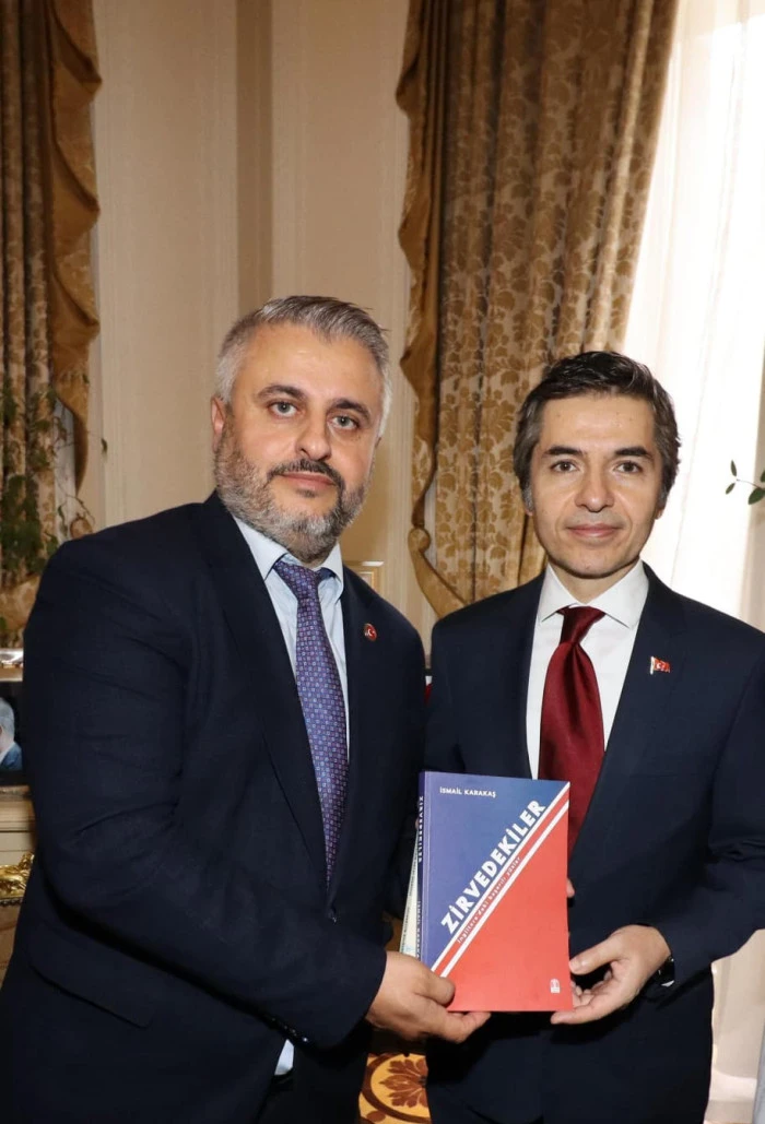 Türkiye Cumhuriyeti'nin 102. Yılı Londra'da Coşkuyla Kutlandı