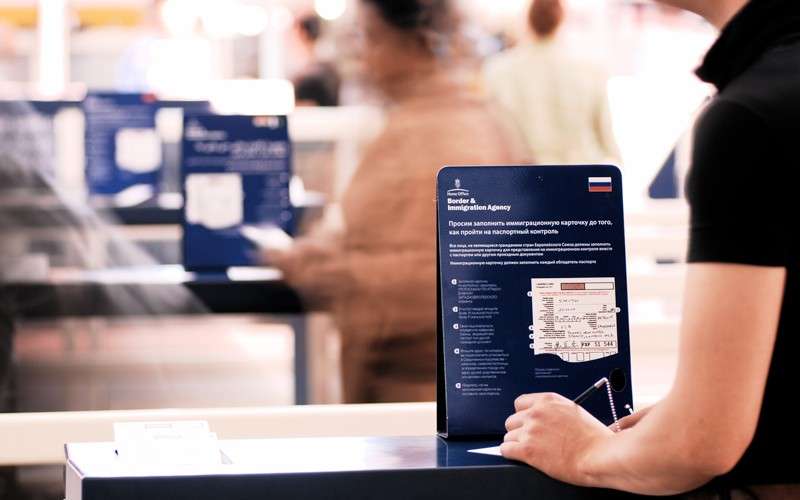 İngiltere'de havaalanlarında iniş kartı (landing card) uygulaması kaldırılıyor