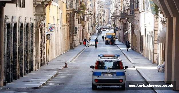 İtalya'da koronavir&uuml;sten &ouml;lenlerin sayısı 8 bin 165'e y&uuml;kseldi