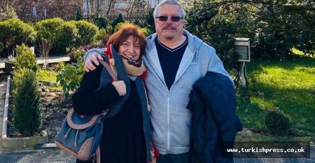İngiltere'de koronavir&uuml;s&uuml; yenen T&uuml;rk &ccedil;ift tedbirlerini daha sıkılaştırdı