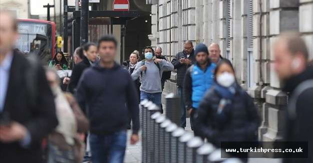 İngiltere'de Kovid-19 nedeniyle &ouml;lenlerin sayısı 33 bini aştı