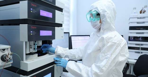 Kovid-19 aşısının analizleri Sağlık Bakanlığı laboratuvarlarında devam ediyor
