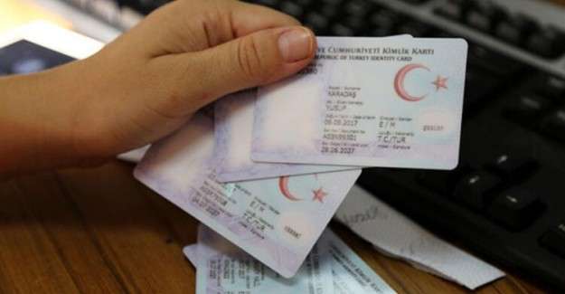 Mahkeme kararı olmaksızın 124 bin 32 kişi adını, 260 bin 157 kişi soyadını d&uuml;zeltti