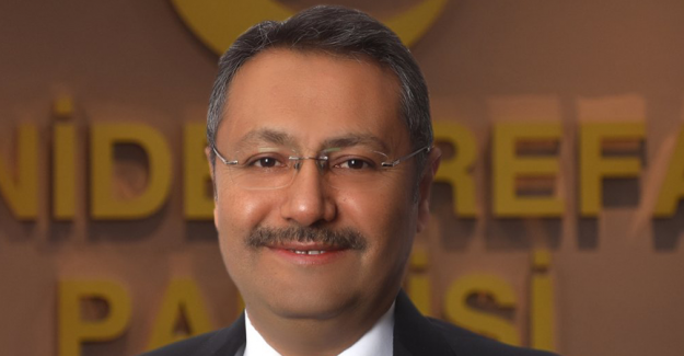 Yeniden Refah'tan 'Boğazi&ccedil;i' a&ccedil;ıklaması: Se&ccedil;imle gelen se&ccedil;imle gider!