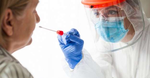 İngiltere&rsquo;de izolasyon s&uuml;resi sonunda PCR testi zorunluluğu olmayacak