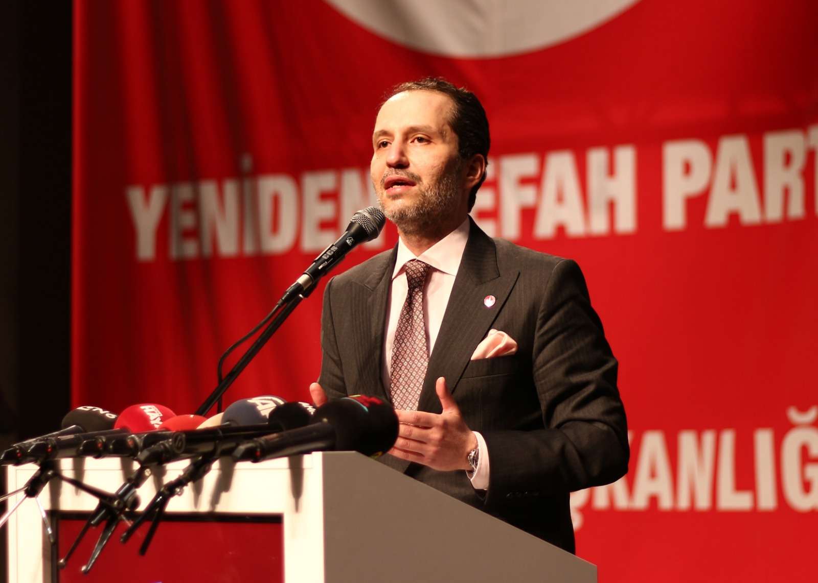 Erbakan'dan Meclis'e 'ABD' &ccedil;ağrısı: 'Kızılderili Soykırımı' kararı alalım!