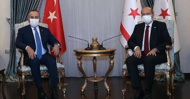 KKTC Cumhurbaşkanı Tatar, Dışişleri Bakanı &Ccedil;avuşoğlu'nu kabul etti