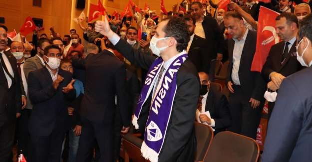 Fatih Erbakan: D&uuml;nya 5'ten b&uuml;y&uuml;kt&uuml;r ama 84 milyon da 5'ten b&uuml;y&uuml;kt&uuml;r!