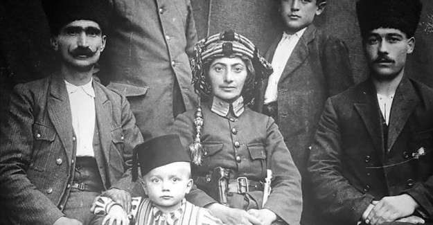 Yerli ve yabancı arşivlerde Milli M&uuml;cadele'nin kadın kahramanı: &Uuml;steğmen Kara Fatma