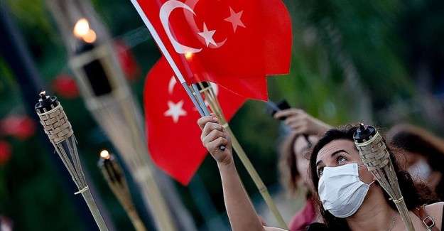 B&uuml;y&uuml;k Zafer'in 99'uncu yıl d&ouml;n&uuml;m&uuml; coşkuyla kutlandı