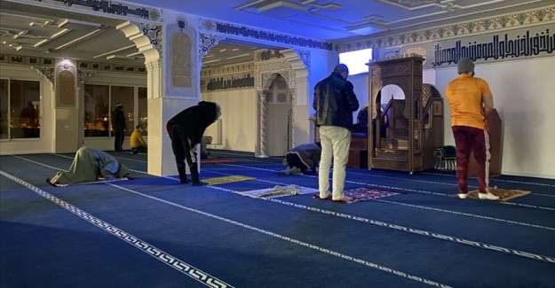 Fransa&rsquo;da iki cami, cemaati ağırlamaya elverişli olmadığı ileri s&uuml;r&uuml;lerek kapatıldı