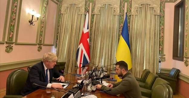 İngiltere Başbakanı Johnson, Kiev'de Zelenskiy ile g&ouml;r&uuml;şt&uuml;
