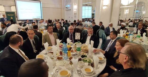 İslam Toplumu Milli G&ouml;r&uuml;ş Kurumsal İftar programında B&uuml;y&uuml;k Buluşma