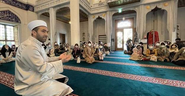 Japonya'da M&uuml;sl&uuml;manlar, ramazan coşkusunu Tokyo Camisi'nde yaşıyor