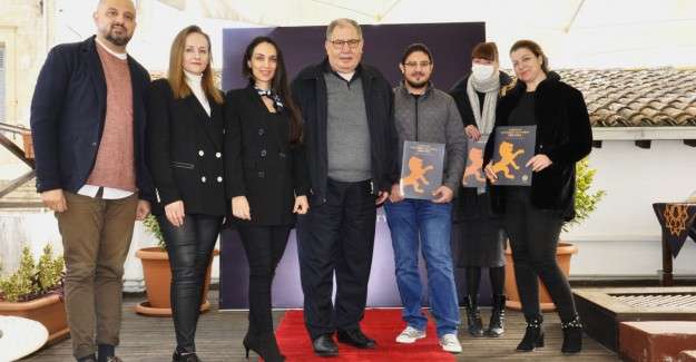 KA&Uuml;-SEM Tarafından D&uuml;zenlenen &ldquo;Temel Moda Tasarımı Kursu&rdquo; ve &ldquo;Yunanca Dil Kursu&rdquo; Sertifika T&ouml;reni ile Tamamlandı