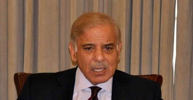 Pakistan&rsquo;da başbakan se&ccedil;ilen Şahbaz Şerif yemin ederek g&ouml;revine başladı
