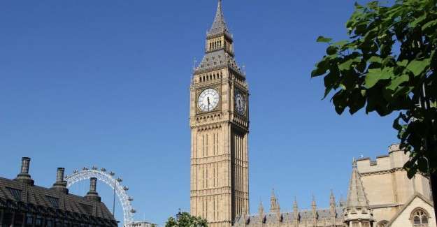 Tory frontbencher &lsquo;caught watching porn in House of Commons&rsquo;