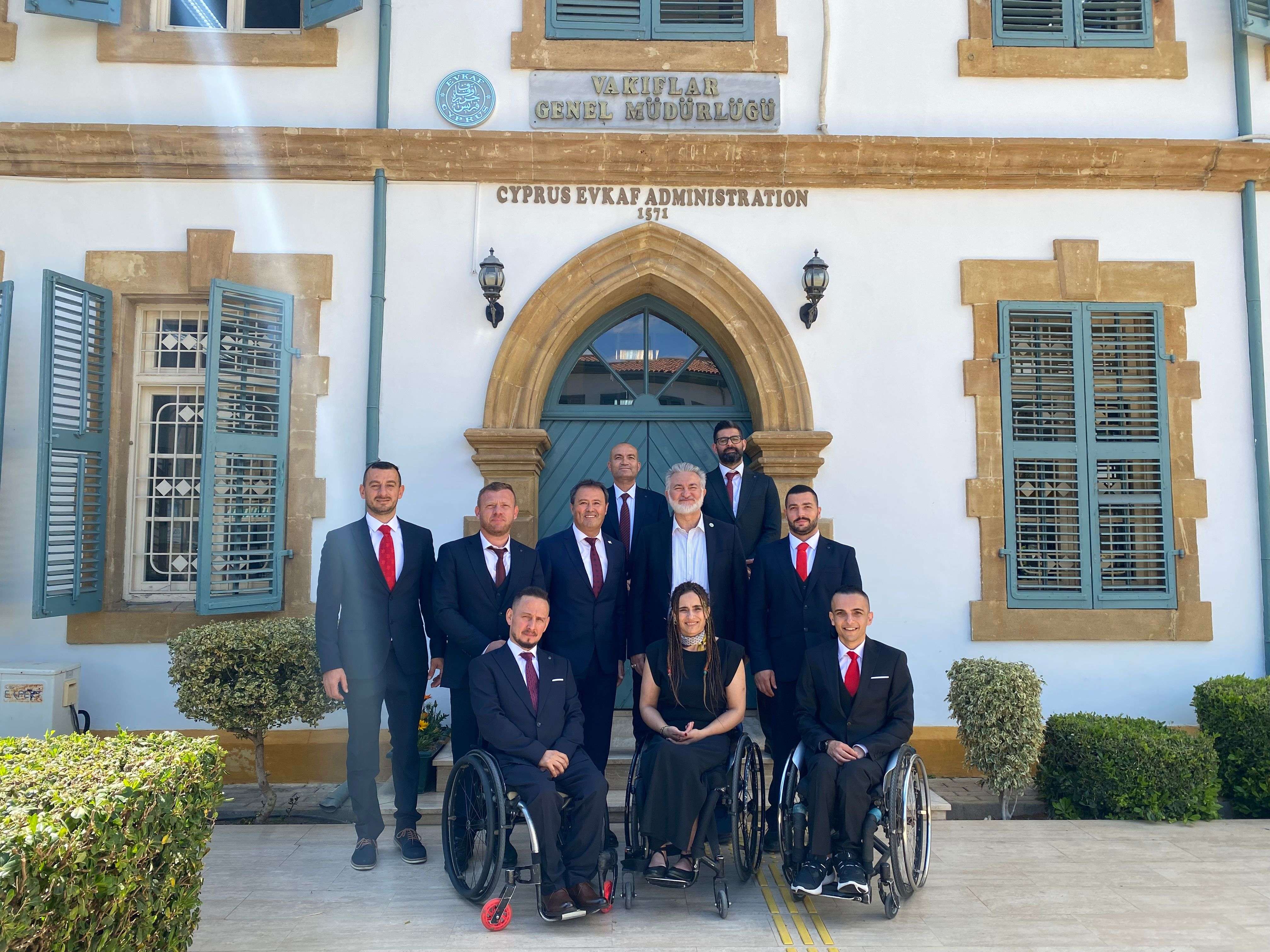 Vakıflar Tekerlekli Sandalye Basketbol Takımı'nı bu hafta sonu İtalya'daki Avrupa Kupası&rsquo;nda alkışlayacağız!
