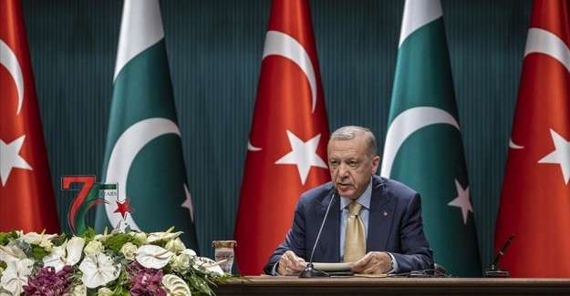 Cumhurbaşkanı Erdoğan: T&uuml;rkiye-Pakistan ilişkilerini daha da g&uuml;&ccedil;lendirmeye hazırız