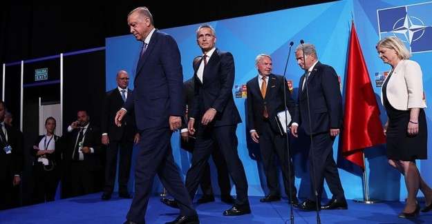 Madrid'de T&uuml;rkiye, Finlandiya ve İsve&ccedil; arasında '&Uuml;&ccedil;l&uuml; Muhtıra' imzalandı