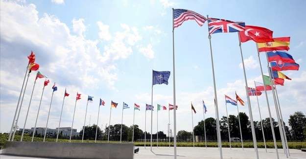 Madrid'deki NATO Zirvesi'nin ana konusu Finlandiya ve İsve&ccedil; olacak