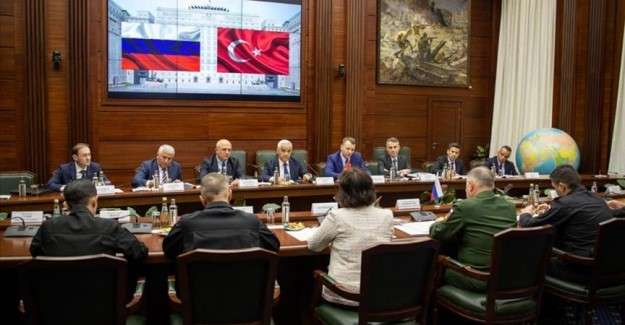 Russian, Turkish military hold meeting on grain export from Ukraine's port