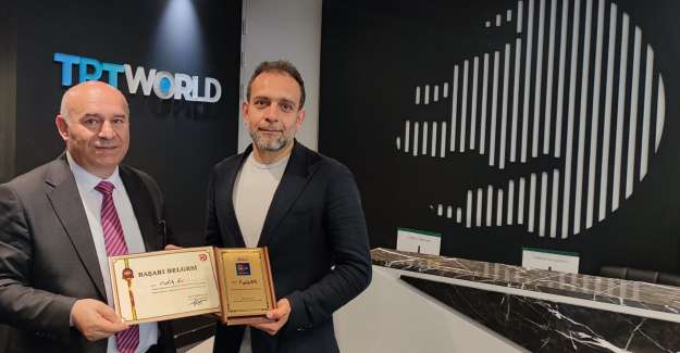 Uluslararası Dijital Medya Derneği Başkanı Adil Ko&ccedil;alan, TRT World'u ziyaret etti