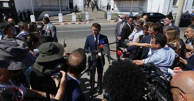Fransa Cumhurbaşkanı Macron, Cezayir'de hakaret ve protestolara maruz kaldı