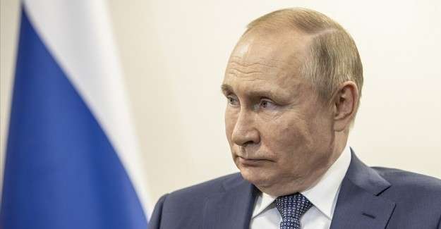 Putin: Yaratılan sorunlara rağmen petrol ve gaz gelirlerimiz artıyor